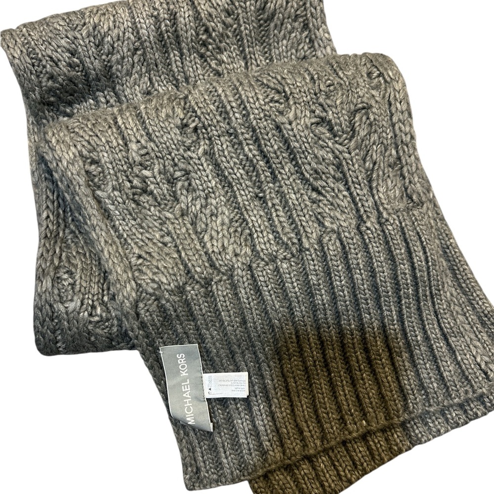 Michael Kors Mens V Cable Scarf Grey Chunky Knit Winter Accessory 34318-032 NEW